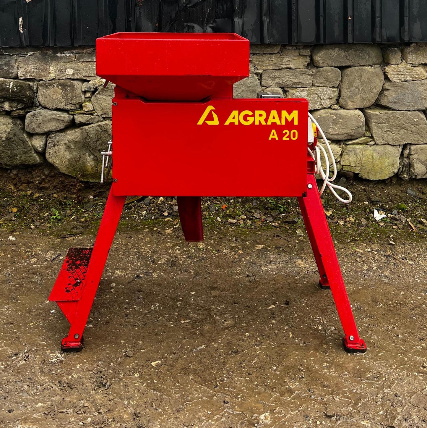 AGRAM A20 ROLLER MILL GRINDER