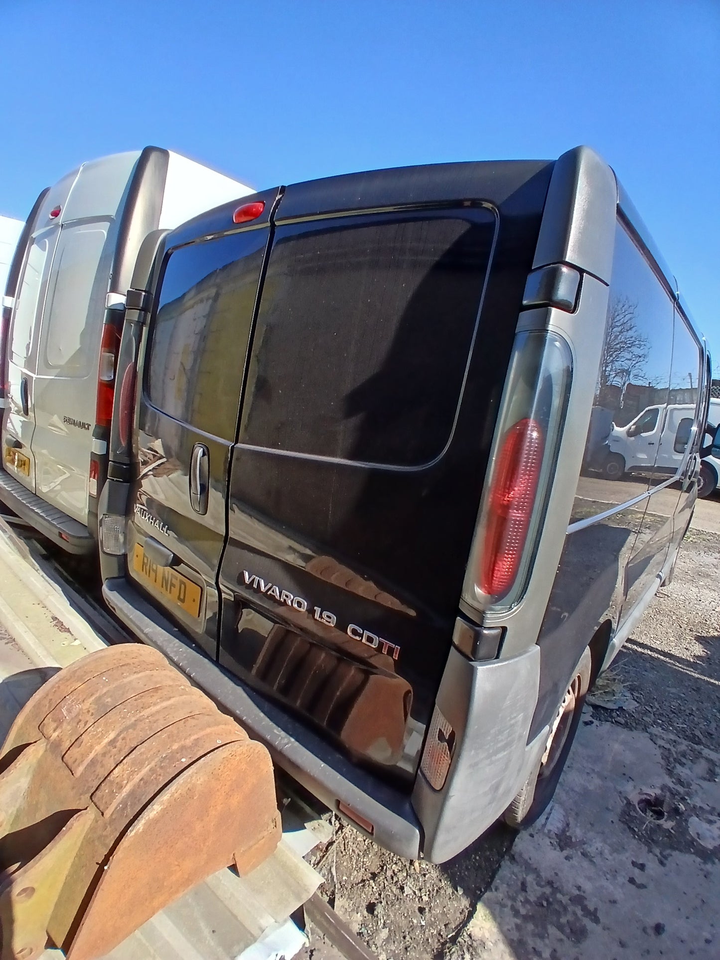 2005 VAUXHALL VIVARO 2700 DTI SWB PANEL VAN – MANUAL >>--NO VAT ON HAMMER--<<