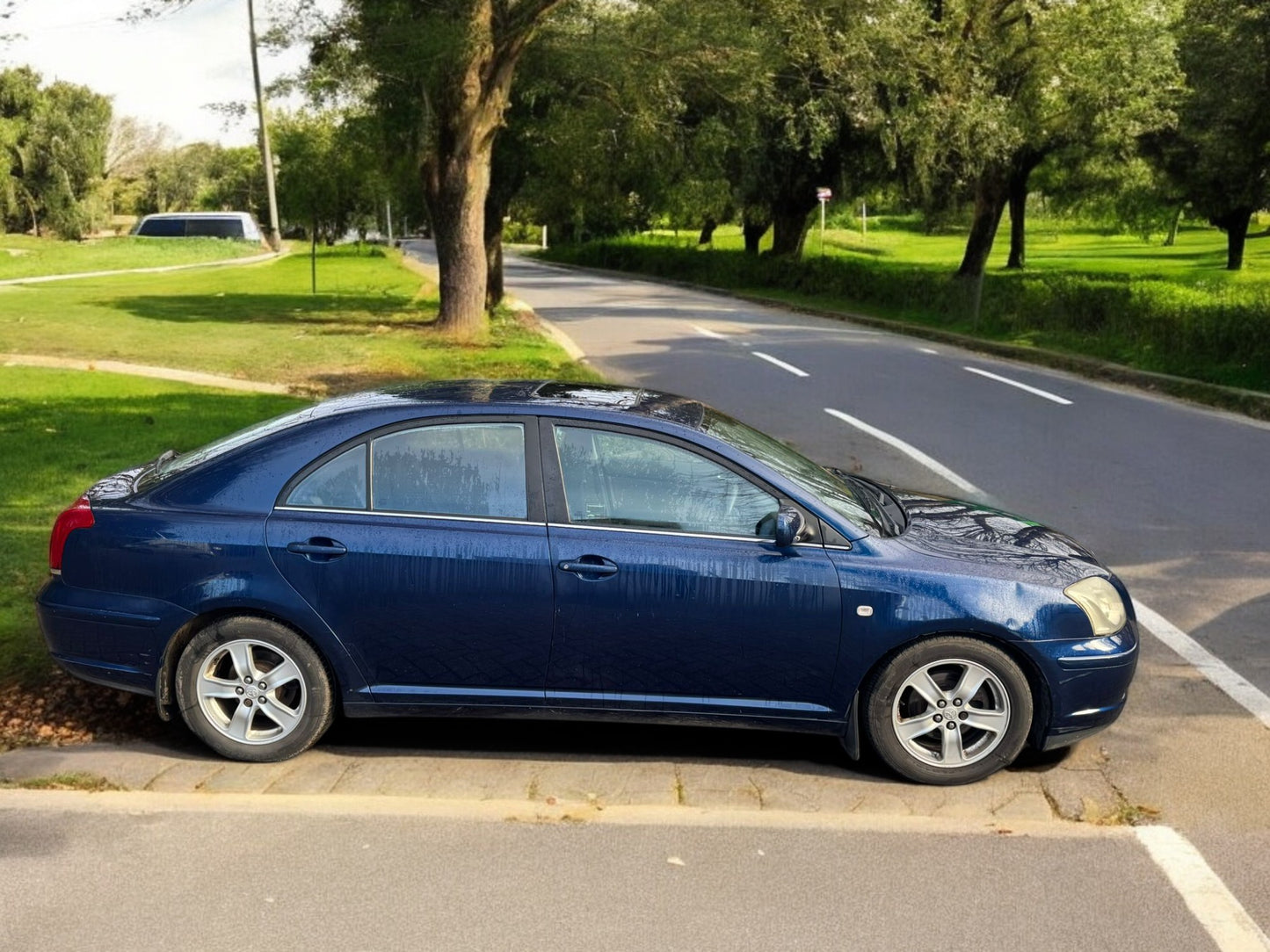 2003 TOYOTA AVENSIS T3-X HATCHBACK >>--NO VAT ON HAMMER--<<