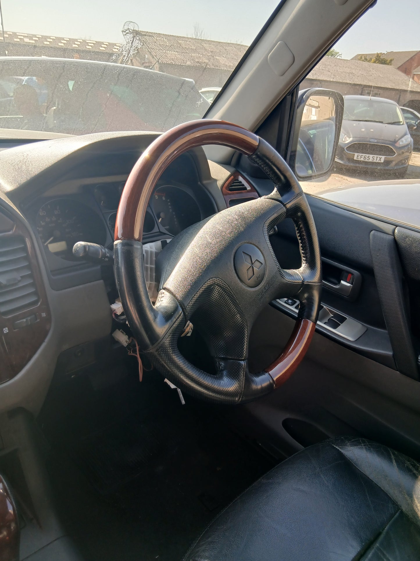 2005 MITSUBISHI SHOGUN FIELD DI-D DIESEL AUTOMATIC 3.2L SUV - NO VAT ON HAMMER