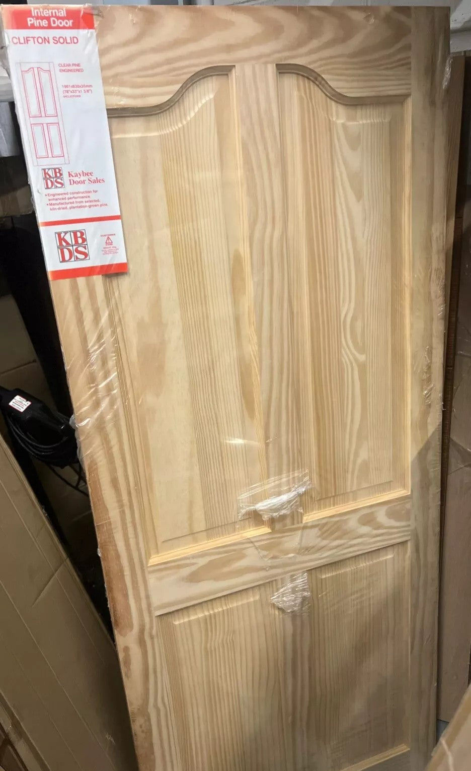 KAYBEE DOORS INTERNAL PINE DOOR CLIFTON SOLID (78" X 3"X1 3/8")