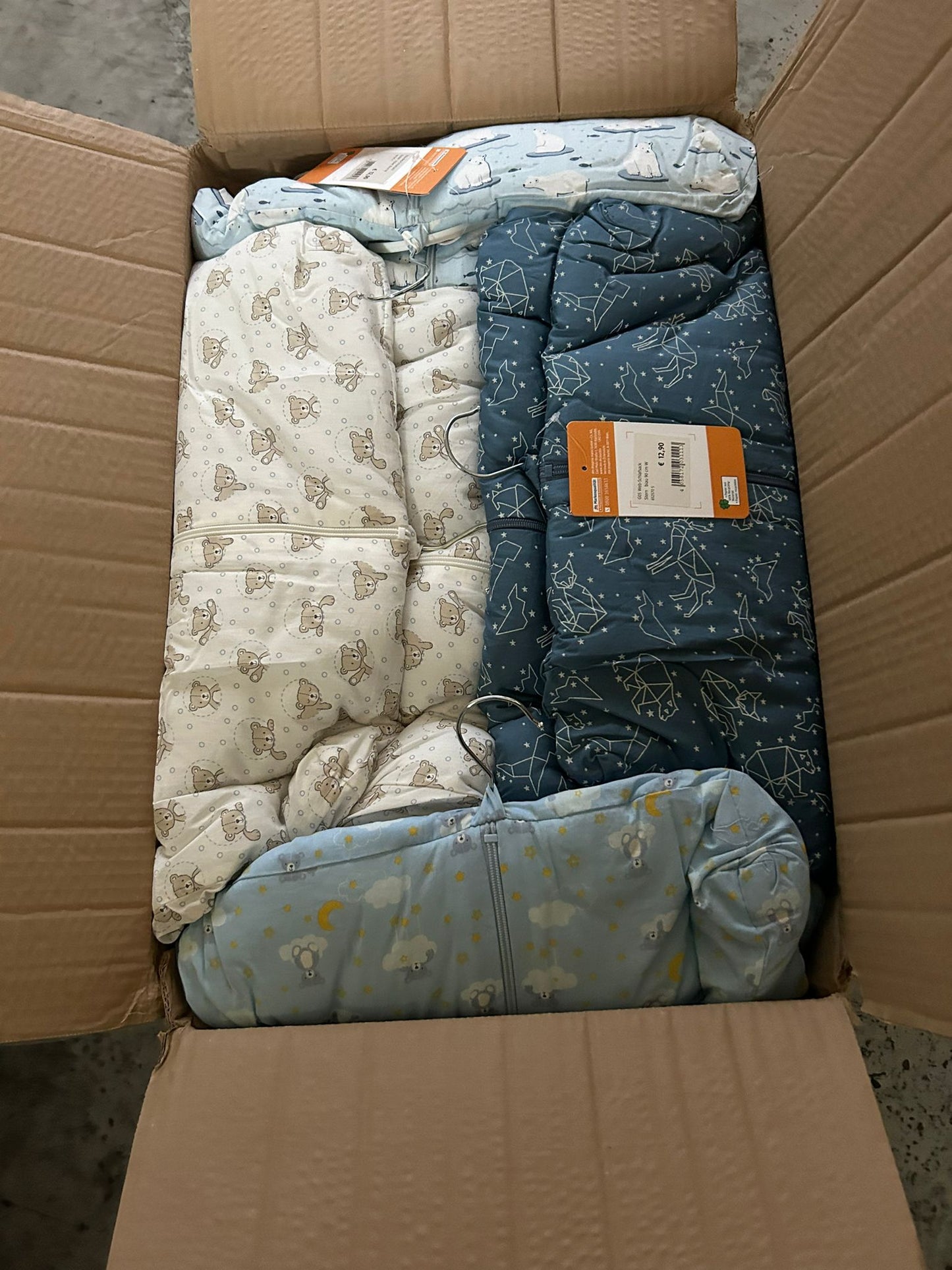 500 X BRAND NEW MIXED BABY SLEEPING BAG BLANKETS CHOSEN AT RANDOM RRP CIRCA £7500 +
