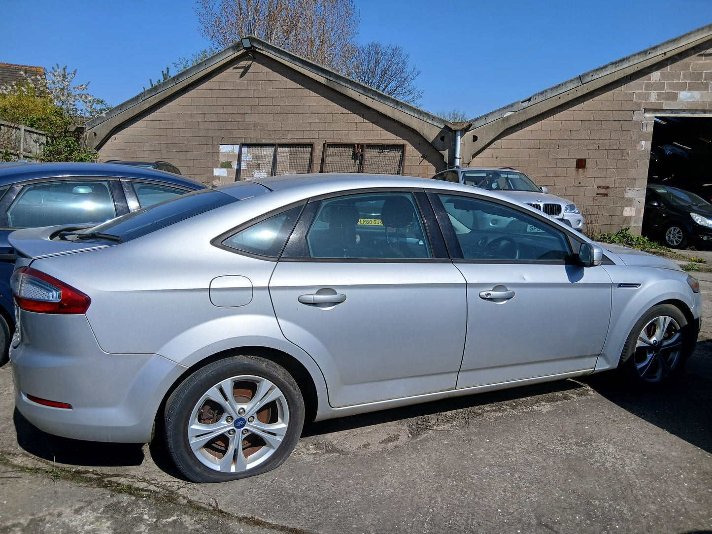 2014 FORD MONDEO GRAPHITE TDCI – 1.6 DIESEL MANUAL – SILVER HATCHBACK >>--NO VAT ON HAMMER--<<