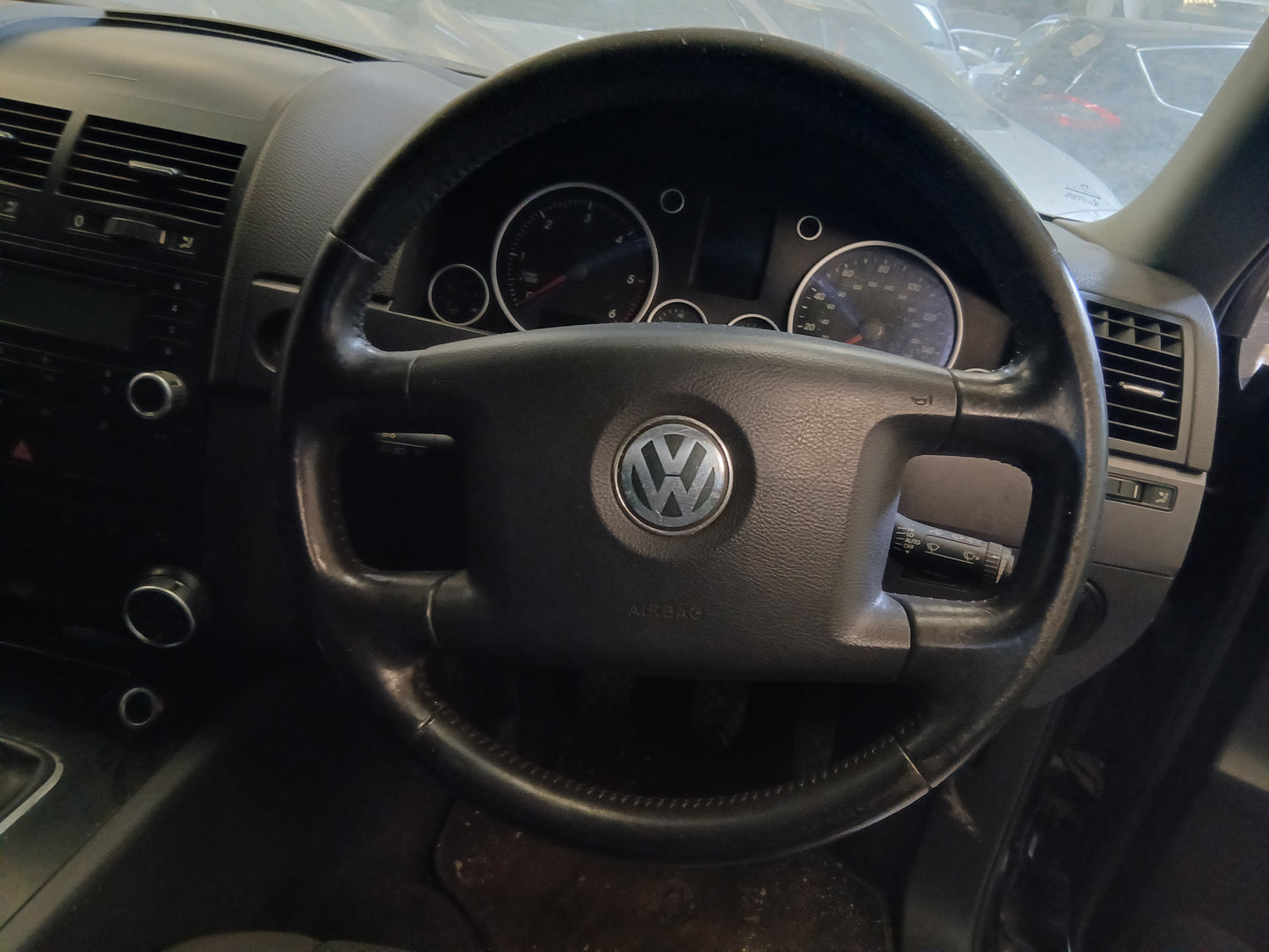 2006 VOLKSWAGEN TOUAREG TDI – 2.5 DIESEL MANUAL SUV >>--NO VAT ON HAMMER--<<