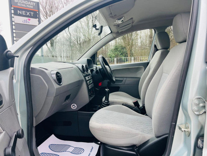2004 FORD FUSION 1.4 16V 5DR >>--NO VAT ON HAMMER--<<