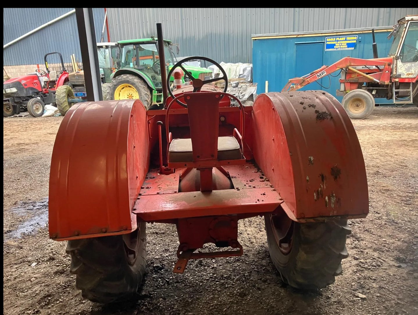 ALLIS CHALMERS U TRACTOR TIDY