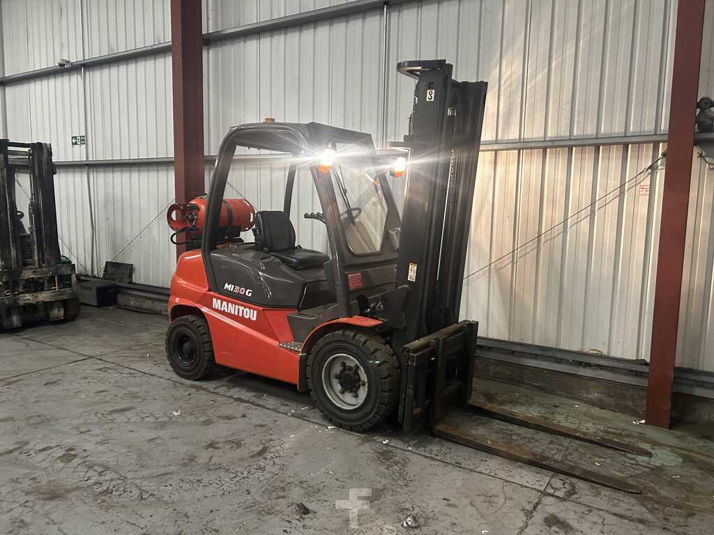 2014 MANITOU MI30G LPG FORKLIFT