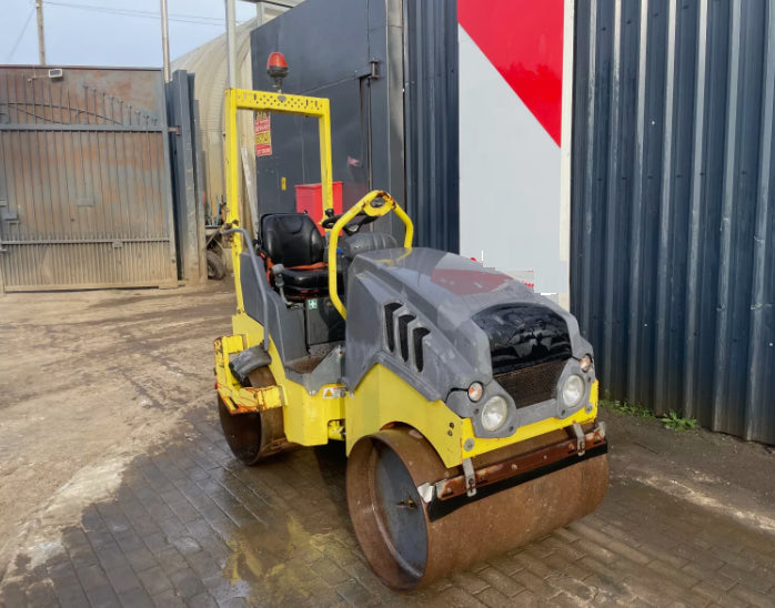 HAMM HD 10C VV ROLLER (2011)