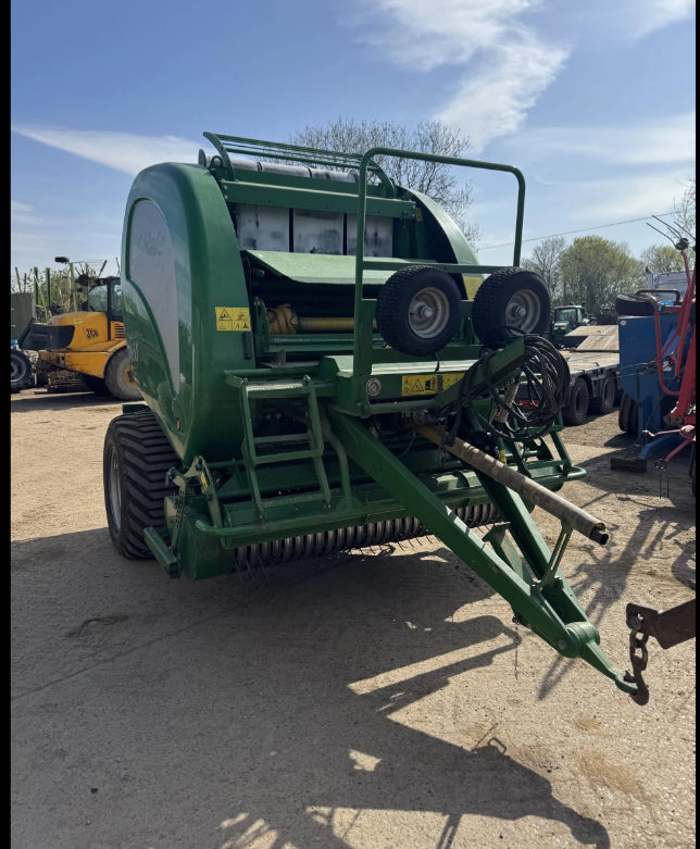 2014 MCHALE V660 VARIABLE CHAMBER ROUND BALER