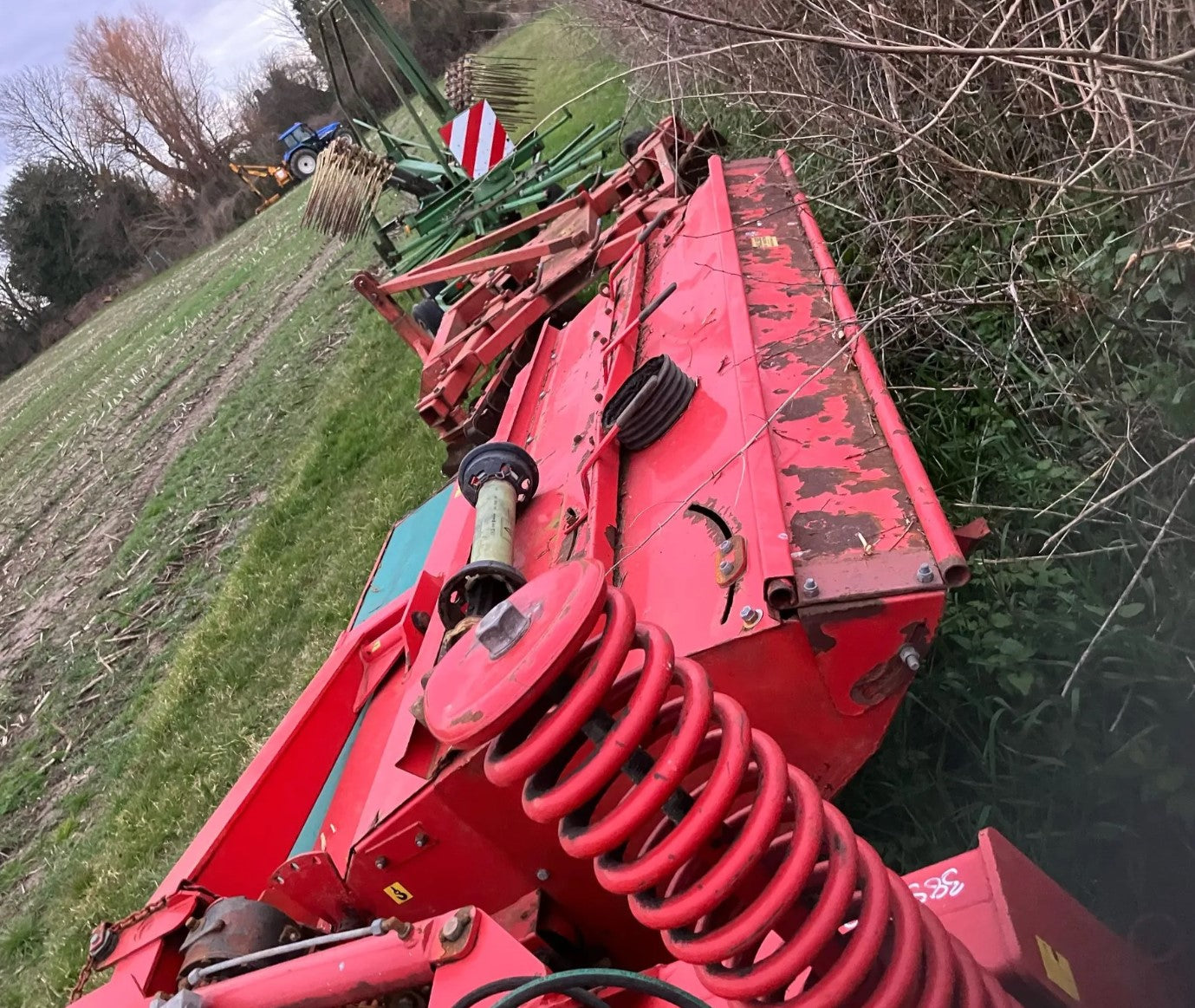 KVERNELAND TAARUP 3028 MOWER CONDITIONER