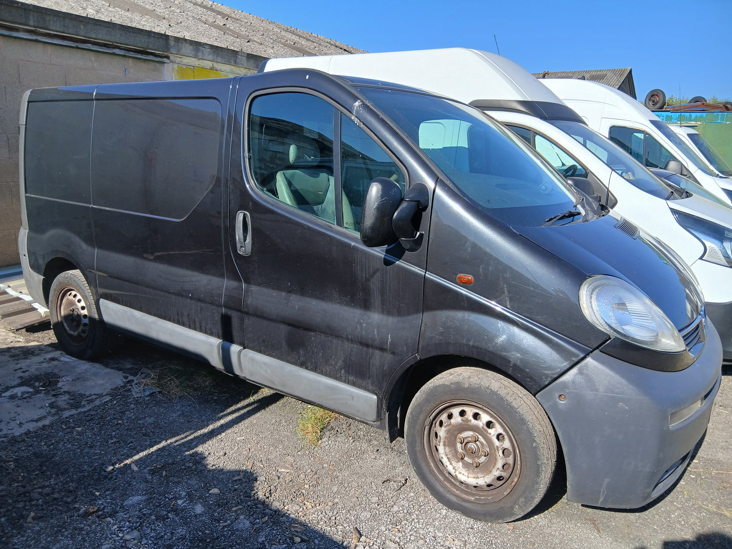 2005 VAUXHALL VIVARO 2700 DTI SWB PANEL VAN – MANUAL >>--NO VAT ON HAMMER--<<