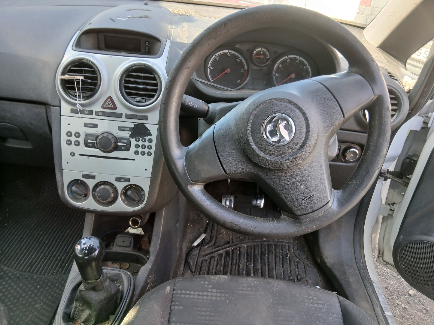 **(ONLY 97K MILEAGE)** 2014 VAUXHALL CORSA CDTI ECOFLEX CAR DERIVED VAN >>--NO VAT ON HAMMER--<<