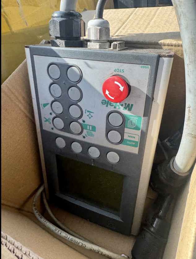 2014 MCHALE V660 VARIABLE CHAMBER ROUND BALER
