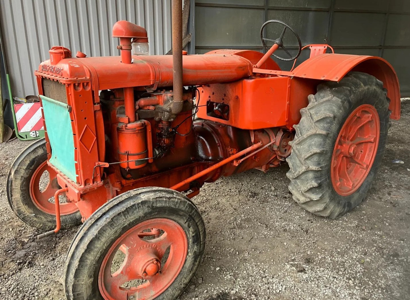 ALLIS CHALMERS U TRACTOR TIDY