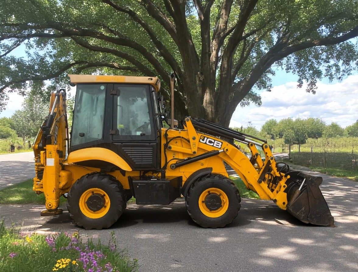 2013 JCB 2CX STREETMASTER FRONT LOADER
