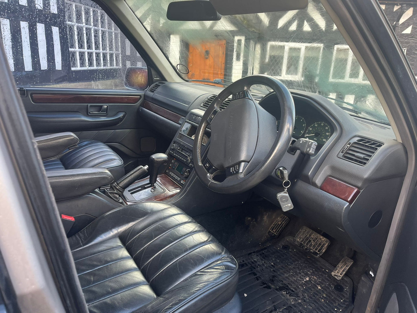 2000 LAND ROVER RANGE ROVER HSE 4.0 V8 AUTO (NO VAT ON HAMMER)