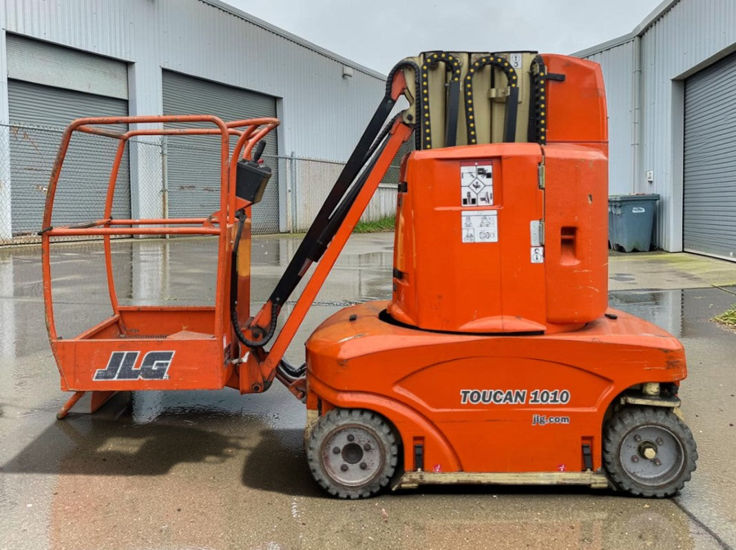 2008 JLG TOUCAN-1010 ELECTRIC VERTICAL MAST LIFT