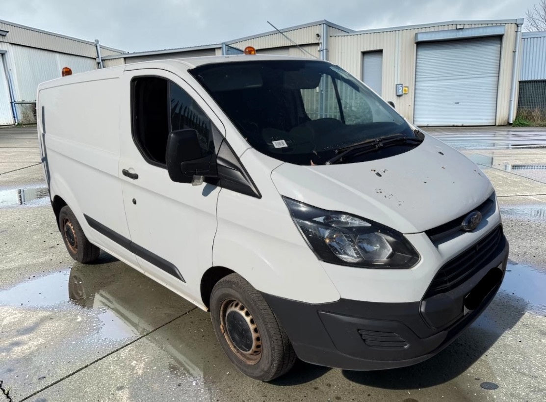 **(ONLY 108K MILEAGE)** 2017 FORD TRANSIT CUSTOM 290 L1H1 1996CC DIESEL MANUAL PANEL VAN