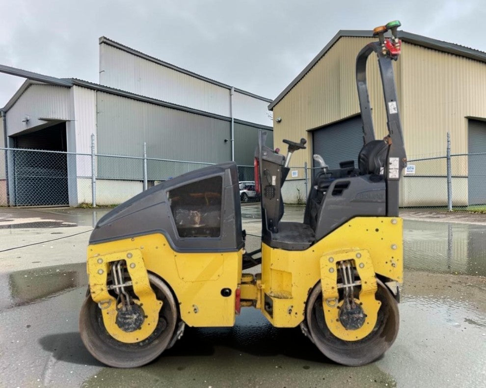 2018 BOMAG BW 120 AD-5 3T DOUBLE DRUM VIBRATING ROLLER