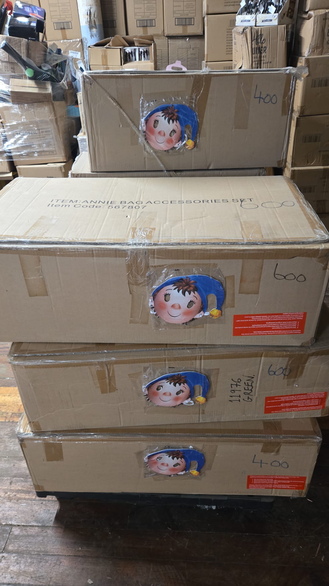 BULK PALLET 2500X KIDS CHARACTER MASKS – NEW & SEALED – WHOLESALE JOBLOT