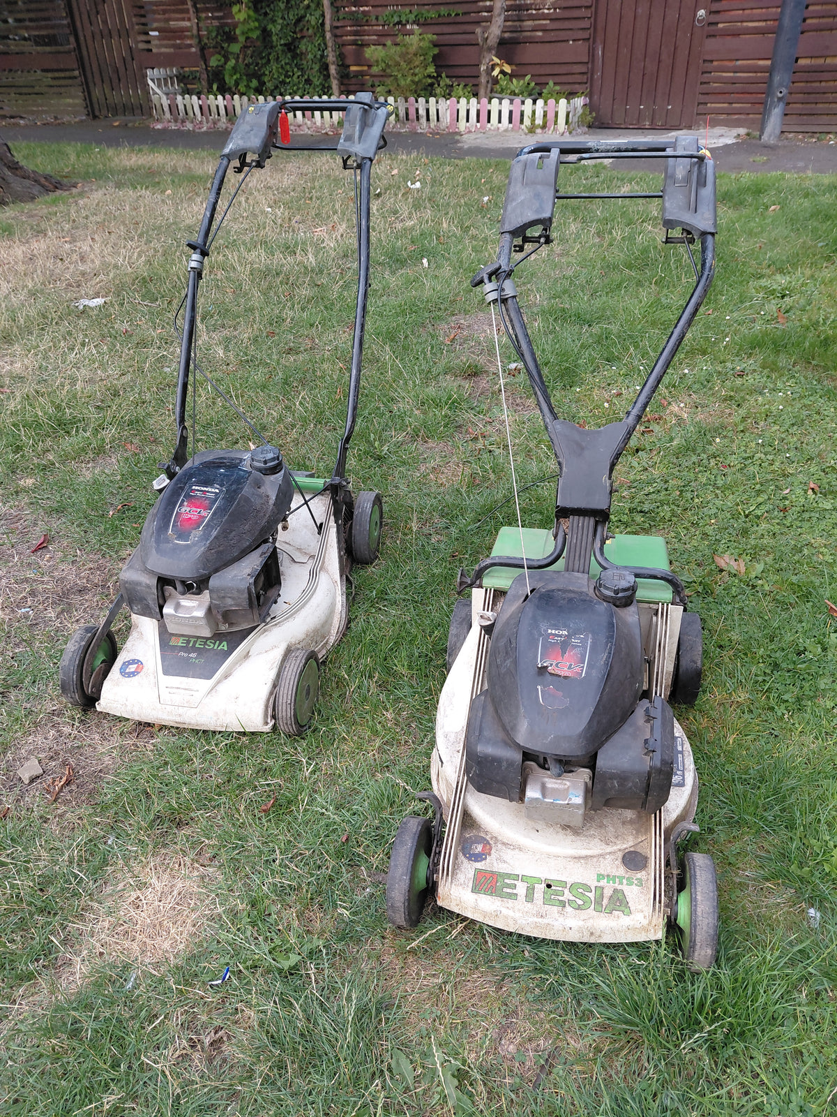 2X EX COUNCIL PETROL LAWN MOWERS EXPORT