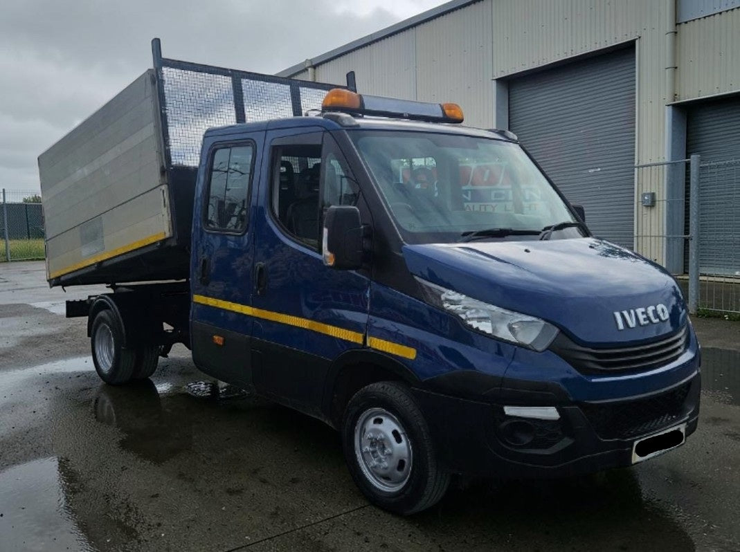 2017 IVECO DAILY 35C12D 2.3 DIESEL MANUAL CHASSIS CAB BLUE