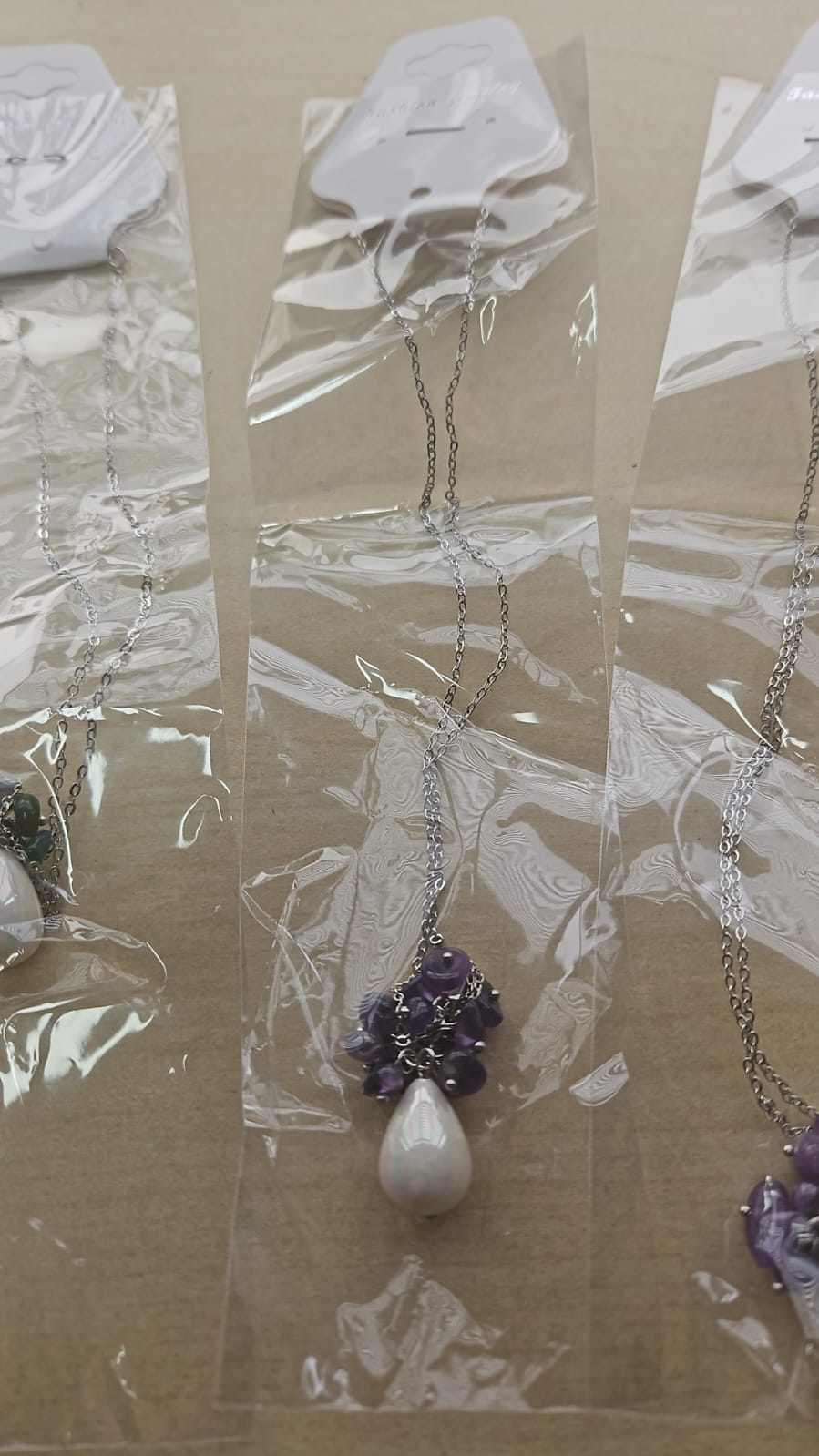 MIXED CRYSTAL CLUSTER CHIP WITH LARGE PEARL SS NECKLACE JOBLOT X 7 - BRAND NEW