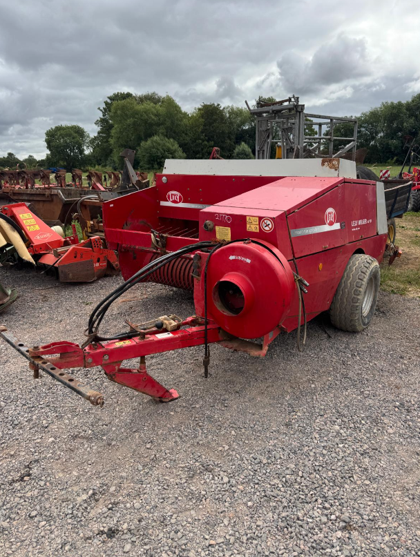 LELY AP730 CONVENTIONAL BALER