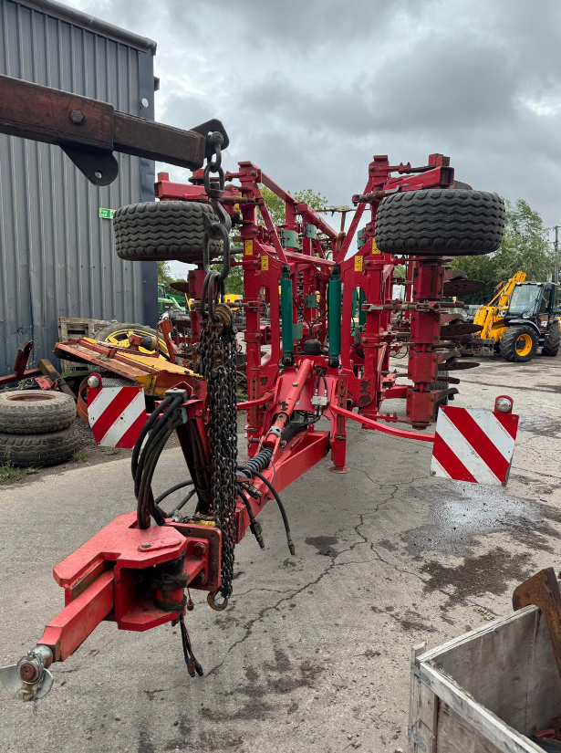 KVERNELAND CTC, 4M FOLDING CULTIVATOR