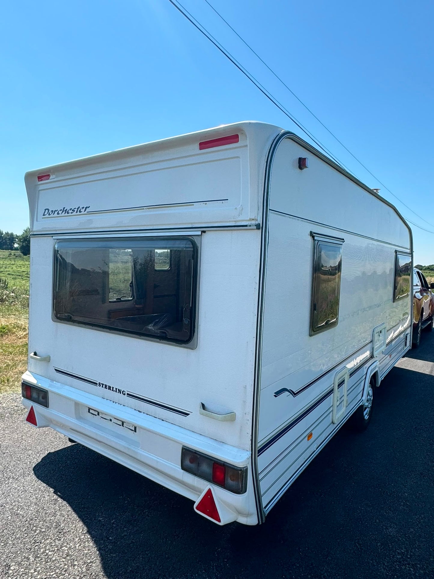 STERLING 4 BERTH CARAVAN 2 BRAND NEW TYRES >>--NO VAT ON HAMMER--<<