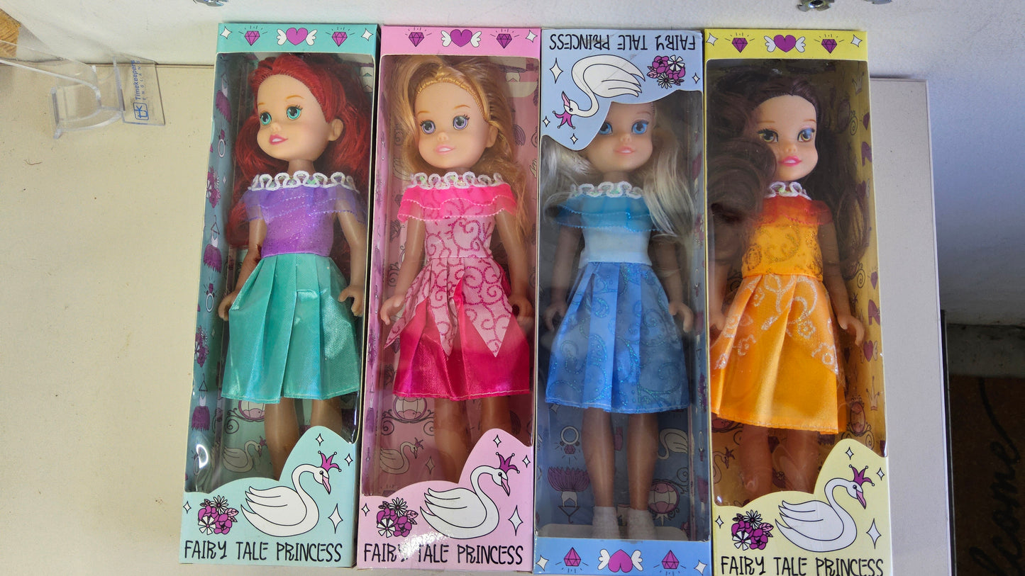 55 PC FAIRY TALE PRINCESS DOLS