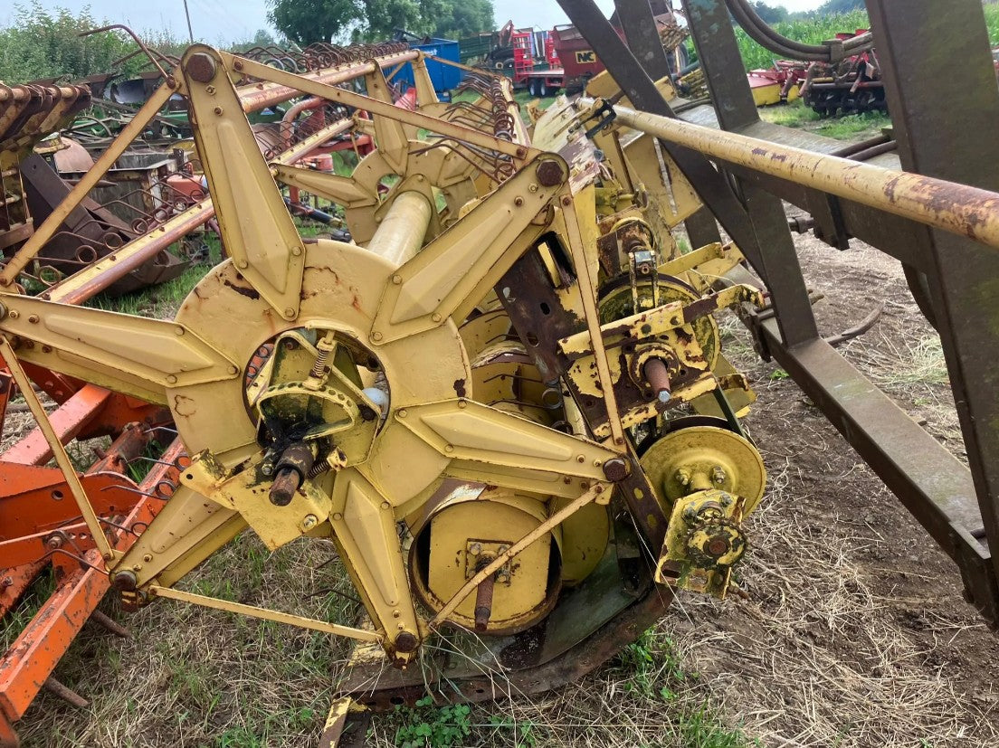NEW HOLLAND 8040 HEADER FOR SPARES/REPAIRS
