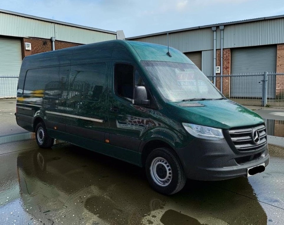 **(ONLY 93K MILEAGE)** 2022 MERCEDES-BENZ SPRINTER 315 PROGRESSIVE CDI L3H2 1950CC MANUAL DIESEL