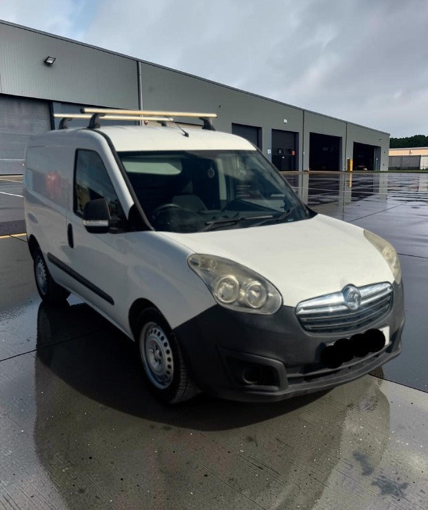 **(ONLY 73K MILEAGE)** 2014 VAUXHALL COMBO L1H1 2300 CDTI SS E-FLEX 1248CC DIESEL MANUAL