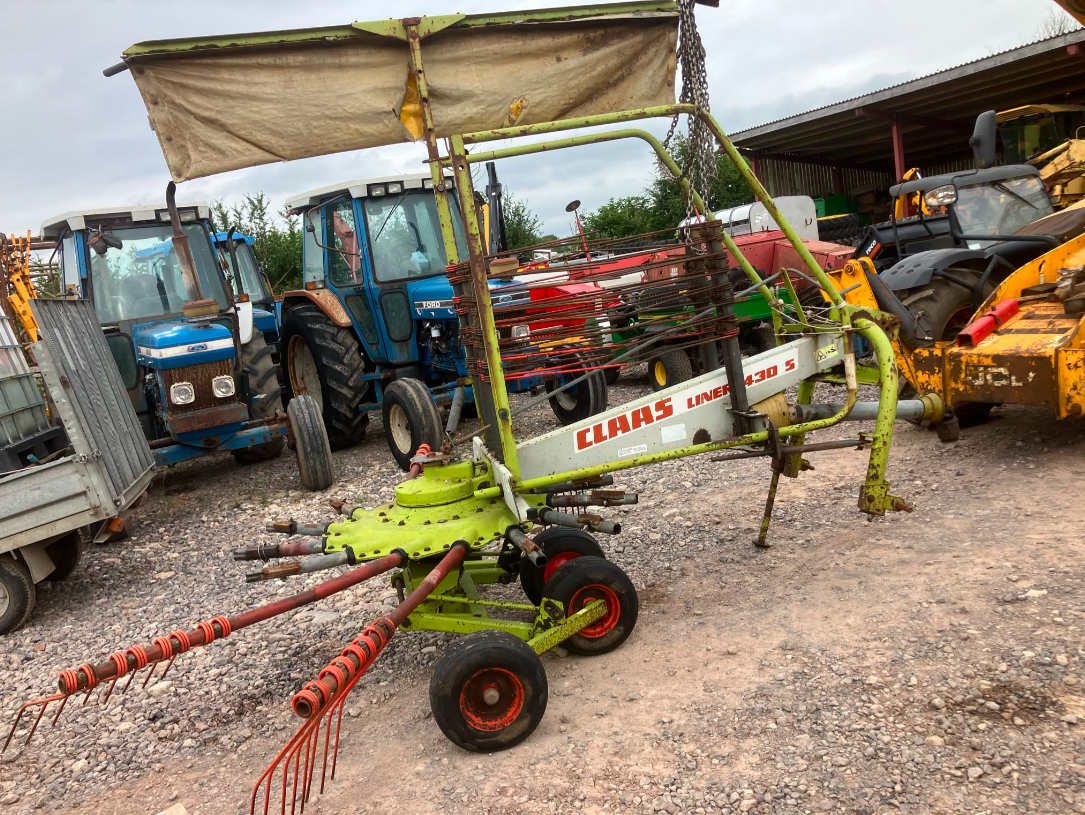 CLAAS 430S SINGLE ROTOR RAKE.
