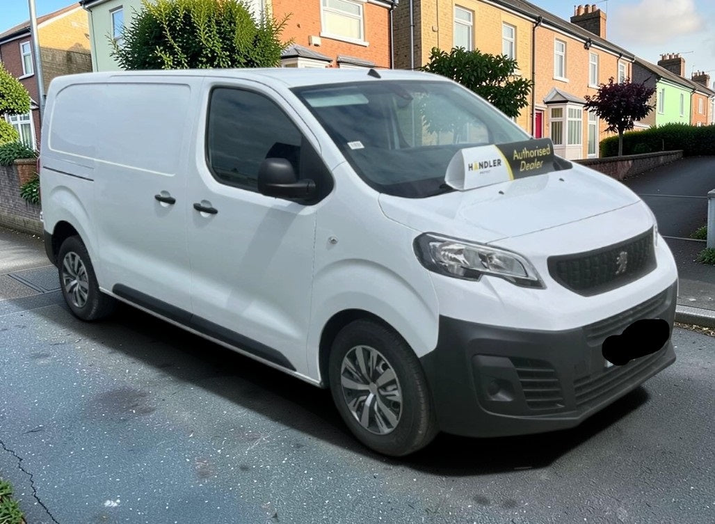 **(ONLY 33K MILEAGE)** 2023 PEUGEOT EXPERT 1000 PROFESSIONAL PREMIUM+ PANEL VAN