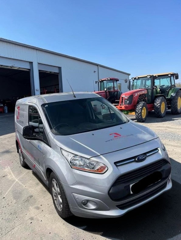 2015 FORD TRANSIT CONNECT 200 LIMITED L1H1 1560CC DIESEL MANUAL PANEL VAN >>--NO VAT ON HAMMER--<<