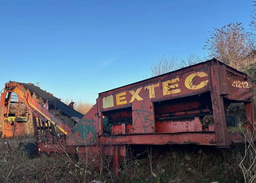 EXTEC 3-WAY SPLIT LIVE HEAD SCREENER
