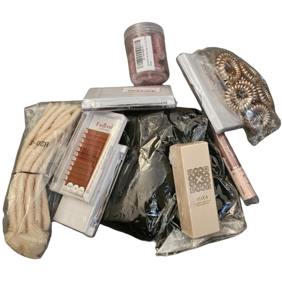QUANTITY OF MIXED COSMETICS/BEAUTY ITEMS BRAND NEW