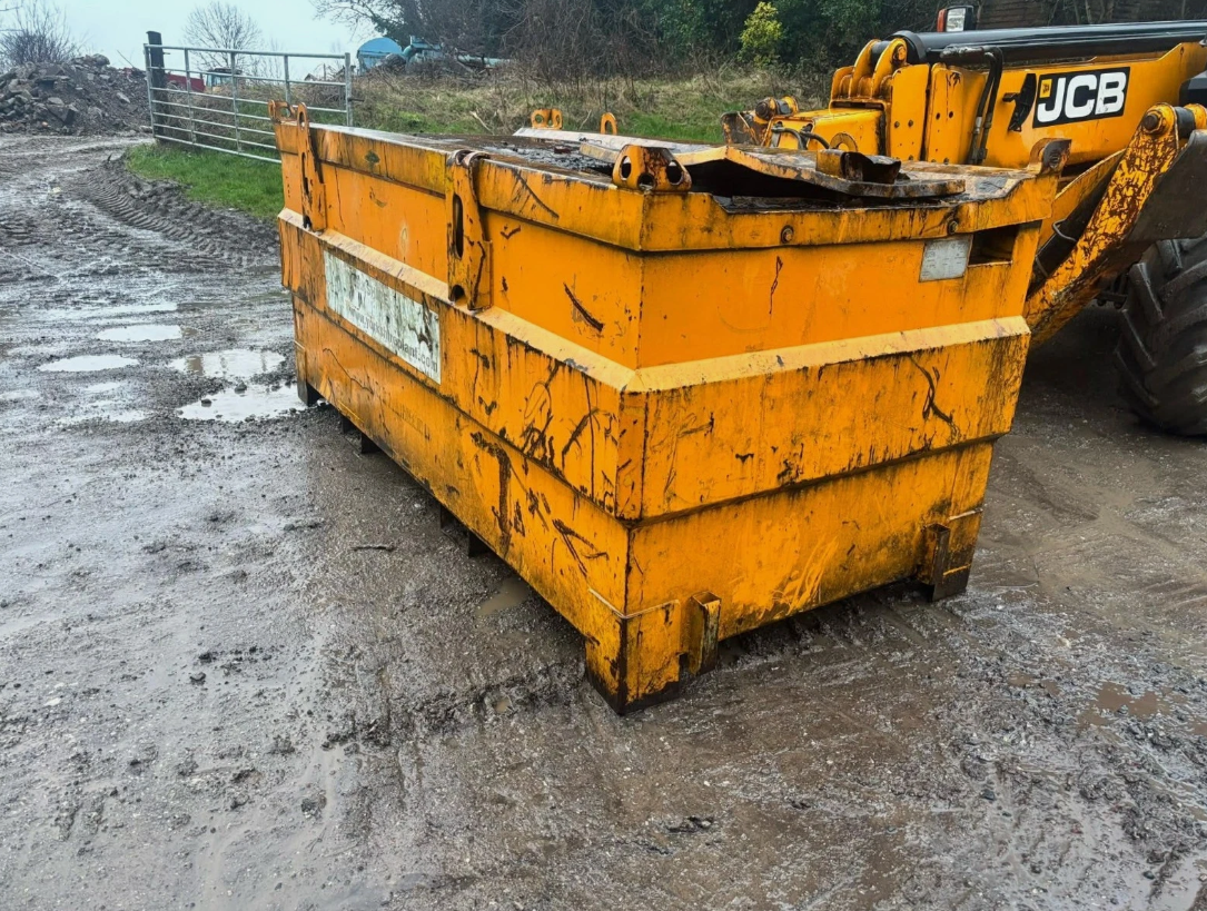 WESTERN TRANSCUBE 2000L BUNDED FUEL TANK – 2003
