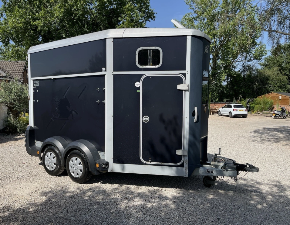 IFOR WILLIAMS HB511 HORSE TRAILER >>--NO VAT ON HAMMER--<<