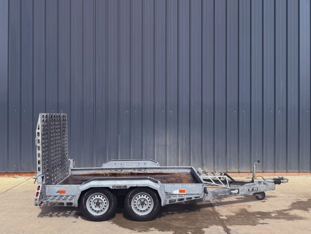 2021 TOWMATE 2.7T PLANT / DIGGER TRAILER