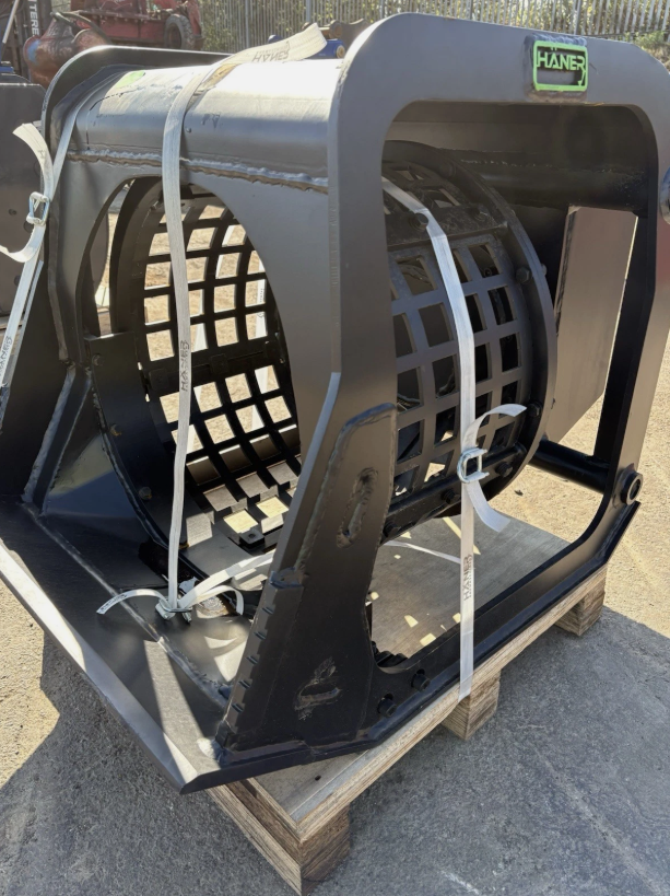HÄNER HST3.5A HYDRAULIC SCREENING BUCKET FOR 3–5 TON EXCAVATORS