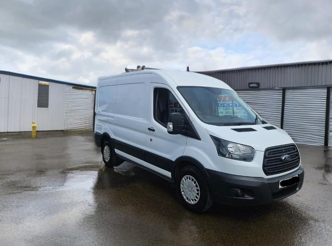 **(ONLY 83K MILEAGE)** 2018 FORD TRANSIT 350 L2H2 1996CC DIESEL MANUAL PANEL VAN WHITE