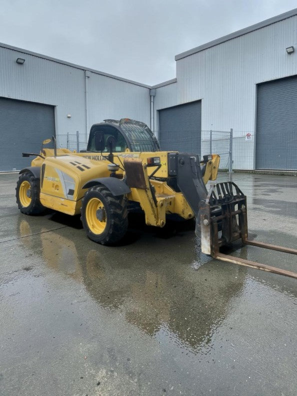 2014 NEW HOLLAND LM1440 14 METRE TELEHANDLER