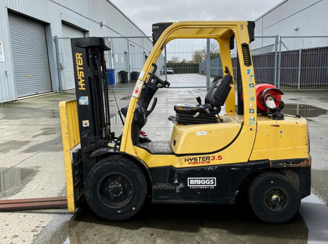 2015 HYSTER H3.5FT 3.5 TONNE FORKLIFT