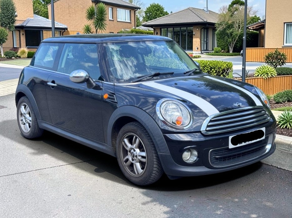 **(ONLY 89K MILEAGE)** 2011 MINI ONE 1.6 PETROL MANUAL HATCHBACK IN BLACK >>--NO VAT ON HAMMER--<<