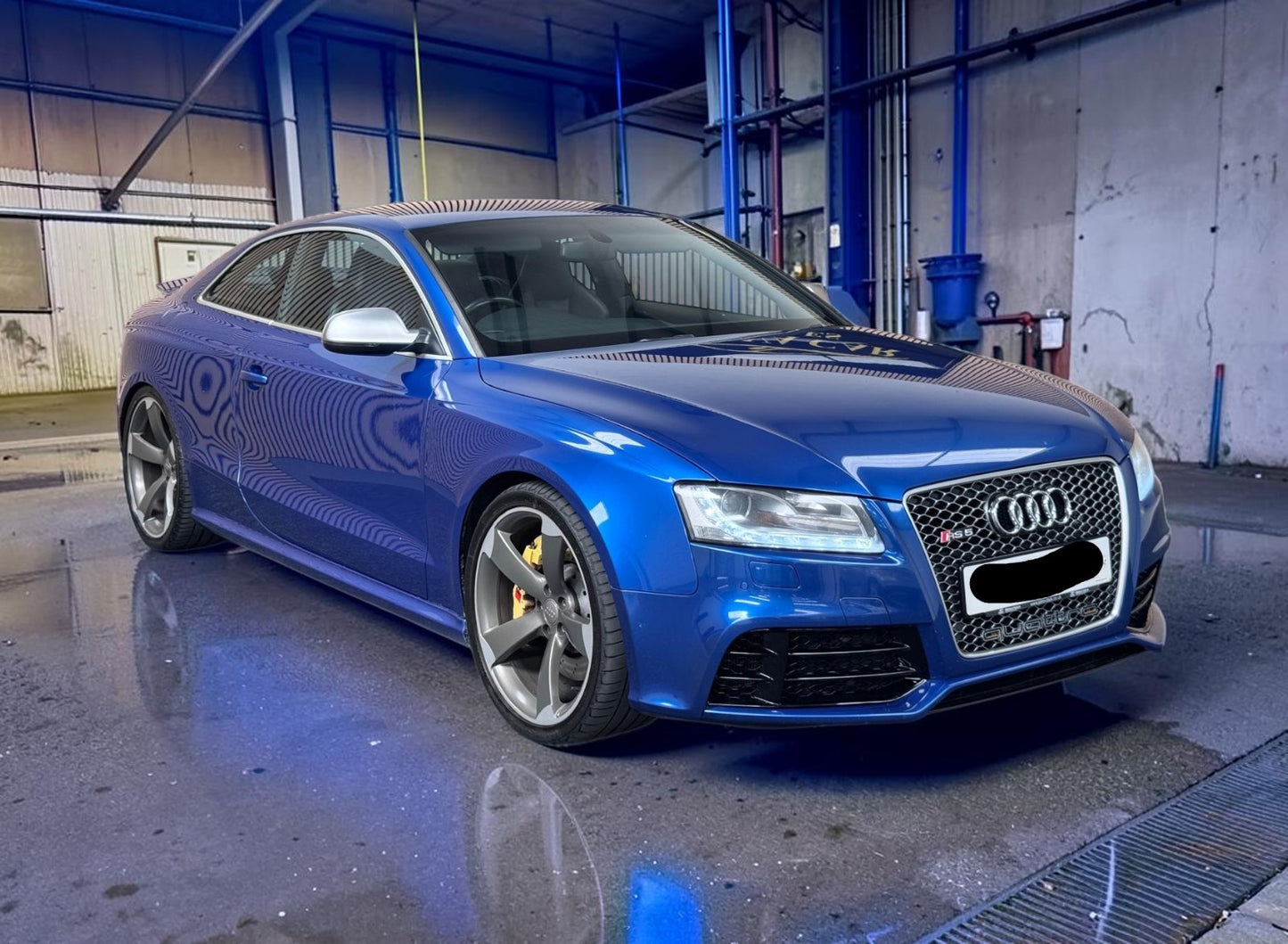 **(ONLY 80K MILEAGE)** 2011 AUDI RS5 FSI QUATTRO S-A 4.2L SEMI-AUTOMATIC >>--NO VAT ON HAMMER--<<