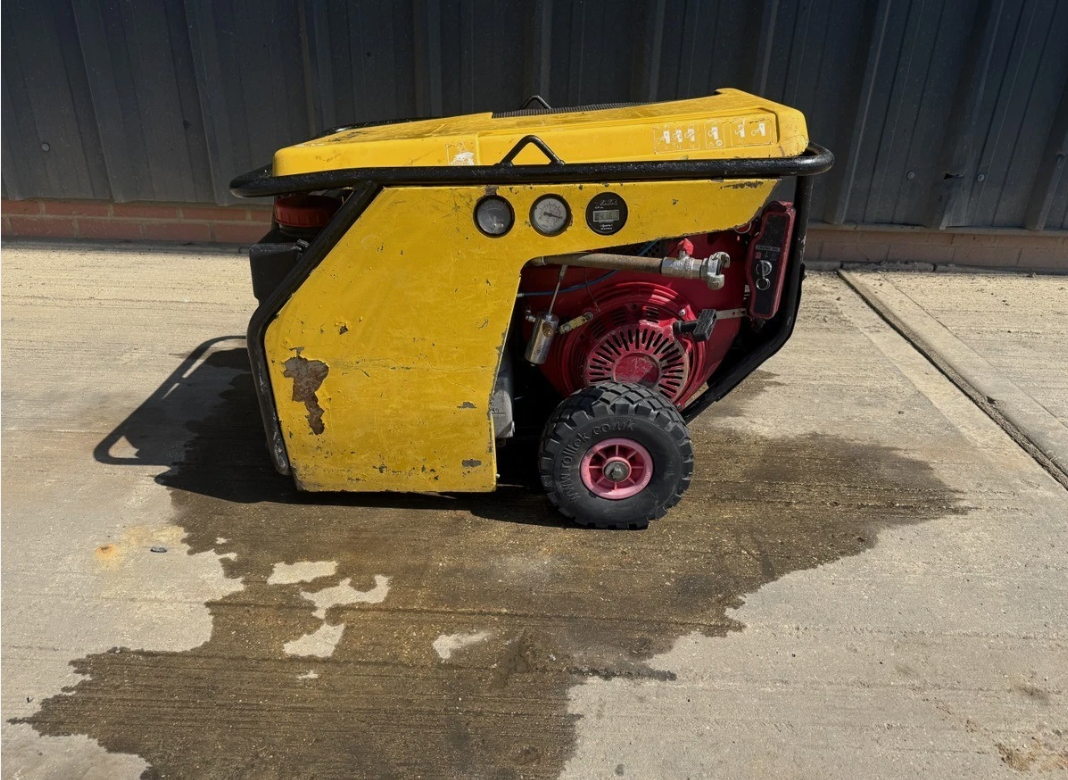 2008 COMPAIR C14 COMPRESSOR – 416 HOURS