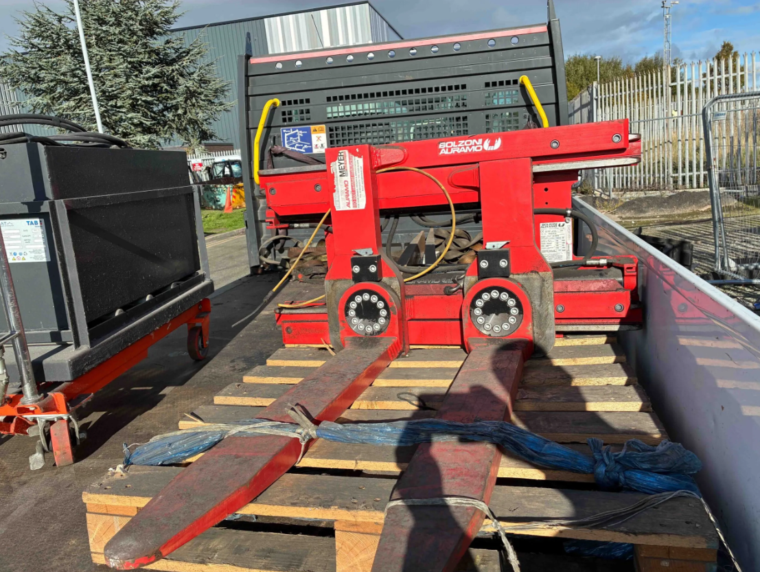 2014 BOLZONI KB22D4AEU TURNER FORKS – 2,200KG